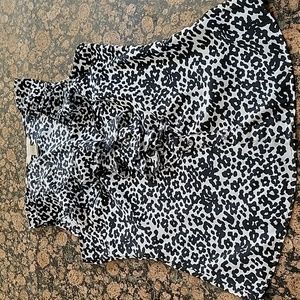 4/$25 XS sleeveless top